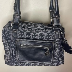 IZOD purse